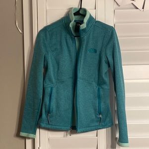 Good condition The North Face fleece. Size small.